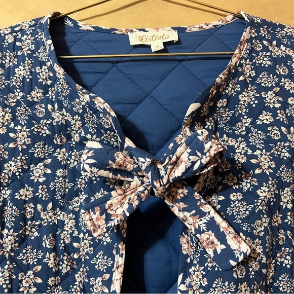 Listicle | NWOT Ditzy Floral Print Bow Tie Front Quilted Jacket Coat Size L - Picture 4 of 13